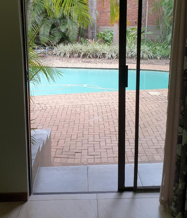 Stoep Cafe Guest House Komatipoort Exterior foto