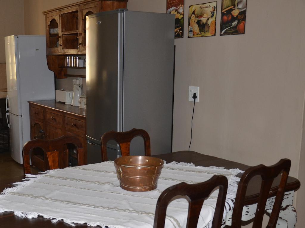 Stoep Cafe Guest House Komatipoort Quarto foto
